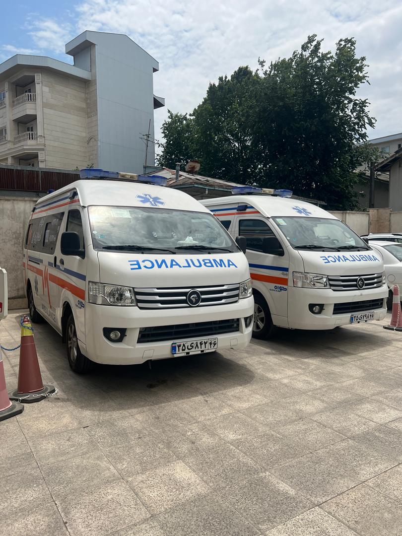 آمبولانس شبانه روزی امدادگران خزر در رشت